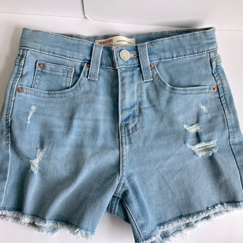 Youth Girls Levi Strauss denim Shorts size 8
